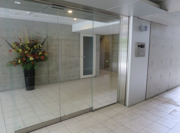 アネーロ木場公園のエントランス