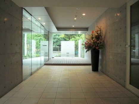 アネーロ木場公園のロビー