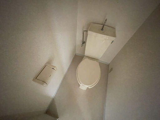 信和マンションのトイレ