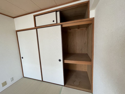 信和マンションの収納