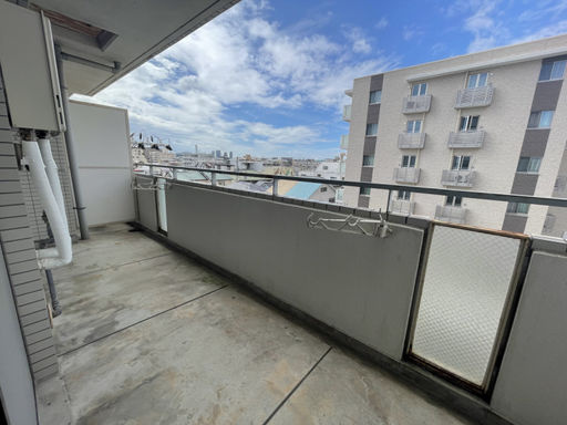 信和マンションのバルコニー