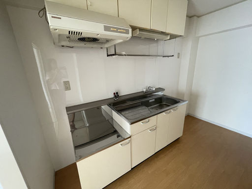 信和マンションのキッチン