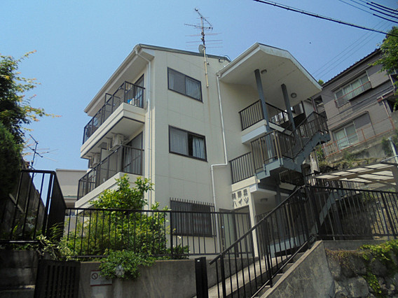 美野丘ハイツの外観