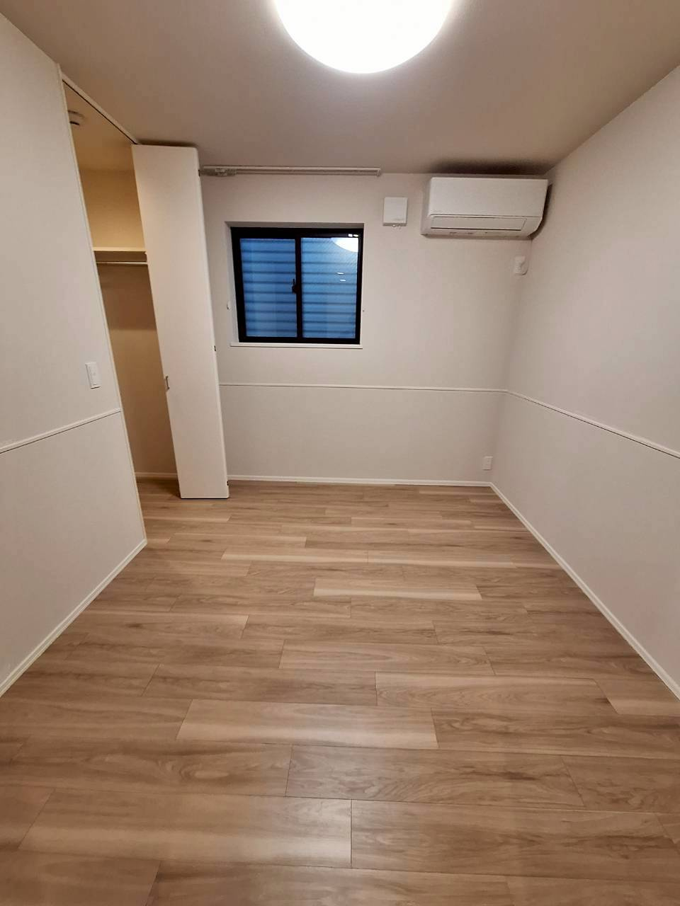 ＳＯＵＴＨＥＲＮ－Ｓｔ＿Ｒｏｕｔｅ３３の居間・リビング