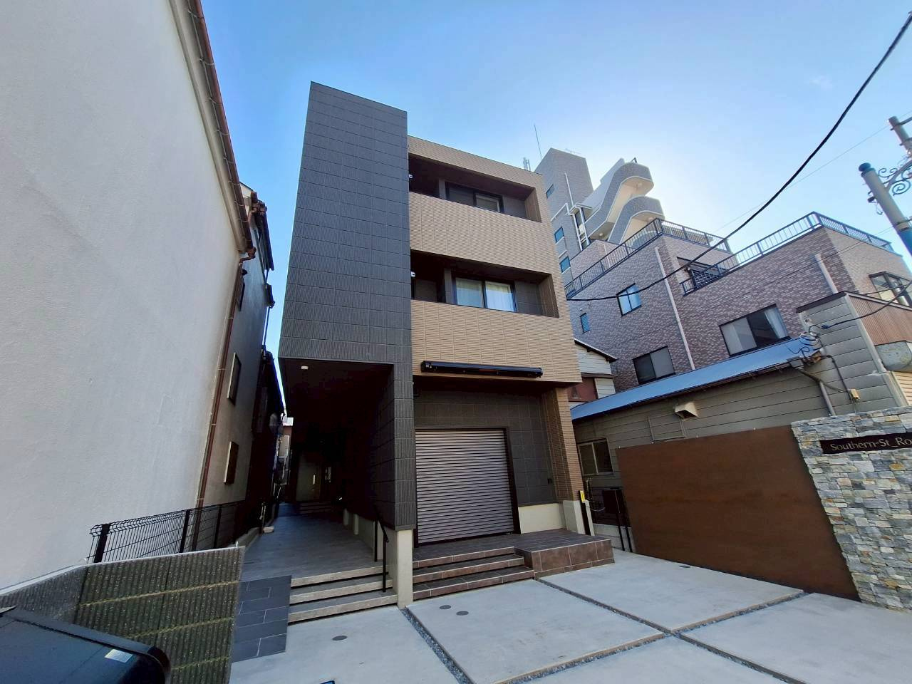 ＳＯＵＴＨＥＲＮ－Ｓｔ＿Ｒｏｕｔｅ３３の外観