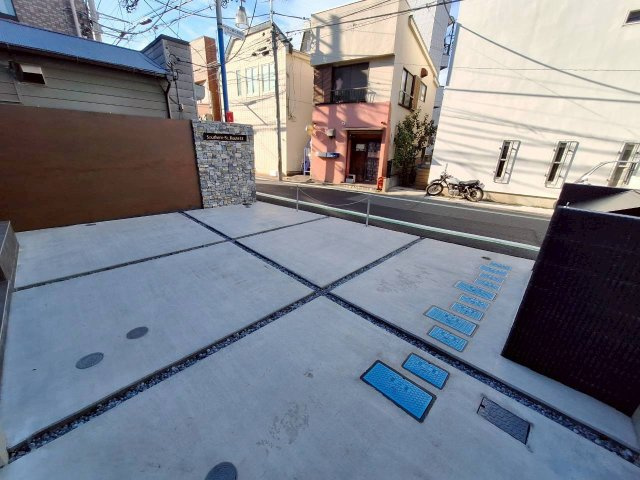 ＳＯＵＴＨＥＲＮ－Ｓｔ＿Ｒｏｕｔｅ３３の駐車場