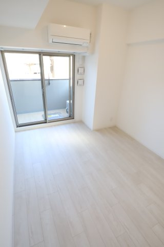 大阪市城東区鴫野西２丁目の賃貸マンションの居間・リビング