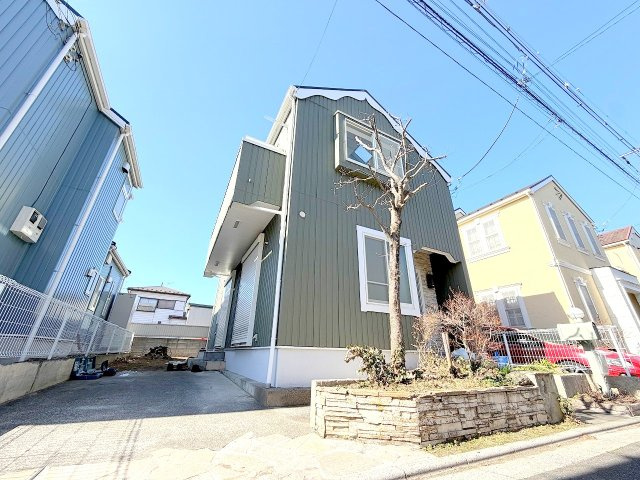 昭島市郷地町３丁目　リフォーム戸建の外観