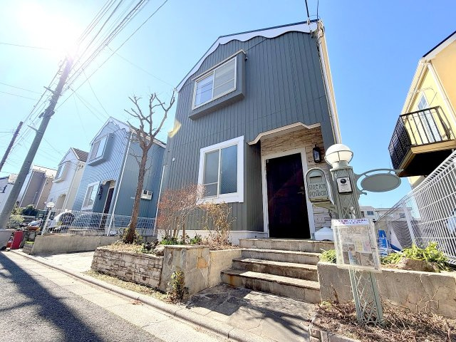 昭島市郷地町３丁目　リフォーム戸建の外観