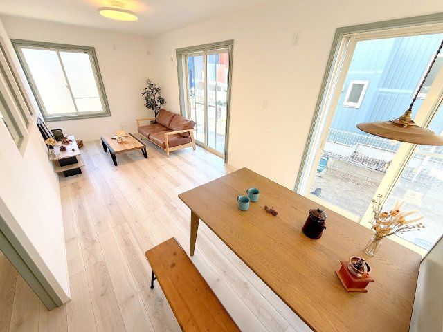 昭島市郷地町３丁目　リフォーム戸建の居間・リビング