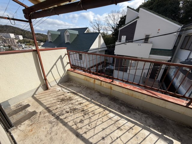 神戸市垂水区塩屋町8丁目のバルコニー