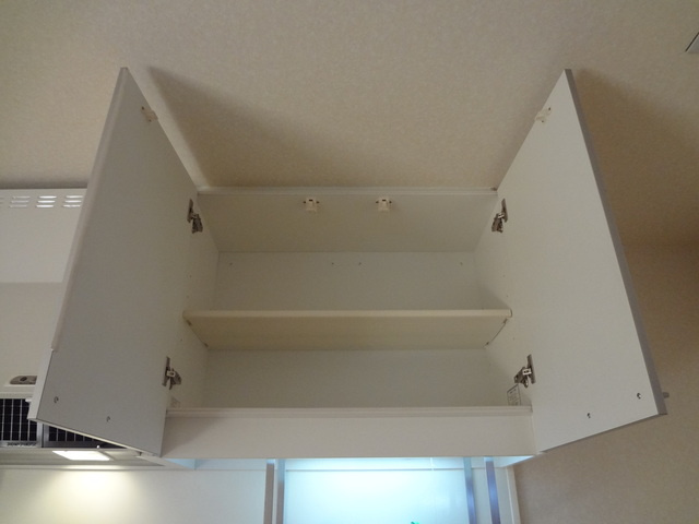 ティアラ長原のその他|★洗面台上部収納★