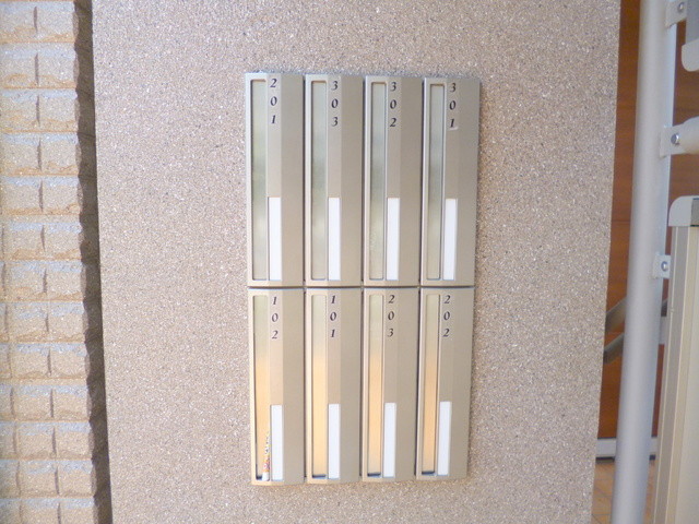 ティアラ長原のエントランス