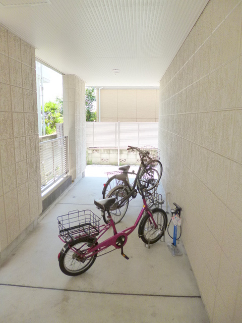 ティアラ長原のロビー