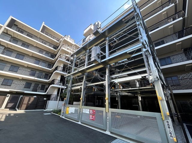 トラープランド蒼麗館の駐車場