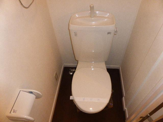 ルーチェ善道寺　B棟のトイレ|シンプルで使いやすいトイレです