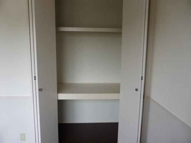 ルーチェ善道寺　B棟の収納|こまごまとしたものを収納できそうですね