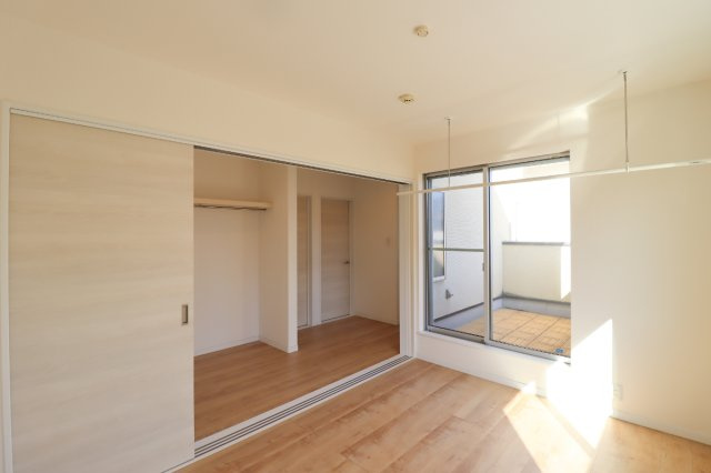 宇治琵琶の洋室