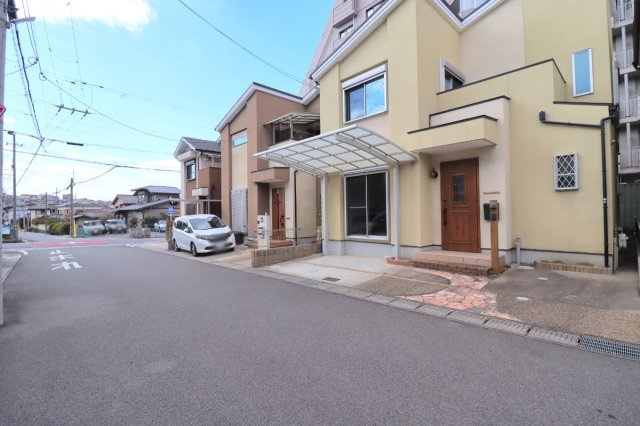 宇治琵琶の前面道路含む現地写真