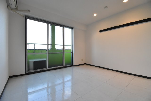 長居中央ビルの寝室