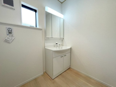 【独立洗面台】 | 神栖市知手6号棟 | 施工例：即日のご見学も可能です。お気軽に0476-37-3888までお問合せ下さい。