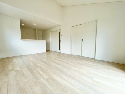 【居間・リビング】 | 神栖市知手6号棟 | 施工例：即日のご見学も可能です。お気軽に0476-37-3888までお問合せ下さい。