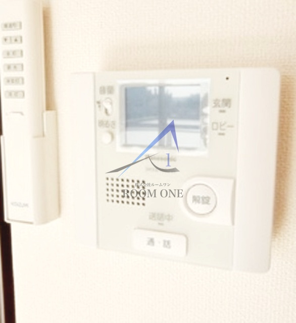 メゾン　ファミリアルのセキュリティ|モニター付きインターホンです。