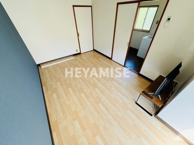 サンライズ・マリノの居間・リビング