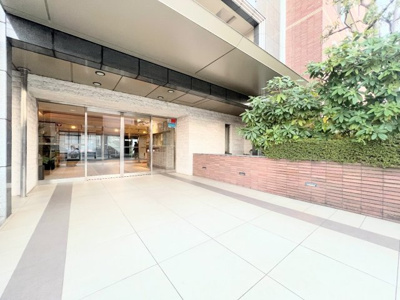 【エントランス】 | ◆◇レクセル横浜日吉◆◇ | ◆土・日・祝日は、当社スタッフによる現地案内会を実施しております。もちろん平日のご案内も可能です。お気軽にご相談ください！！