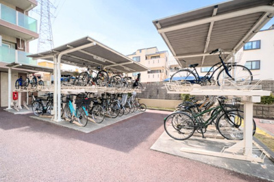 【駐輪場】 | ◆◇レクセル横浜日吉◆◇ | ◆子育て世代のスタッフもいますので、お客様目線での物件選び、ご提案が可能です。お問い合わせいただきました物件以外も多数ご紹介させていただきます。
