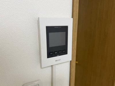 【セキュリティ】 | テン・メイツ | モニター付インターホンです