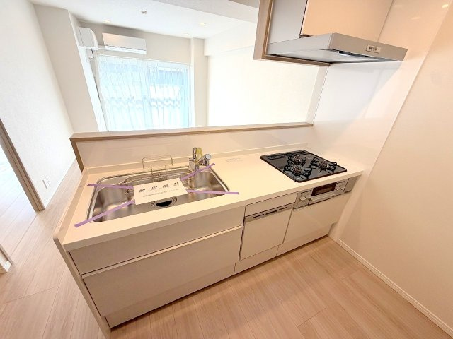 メゾンエクレーレ昭島  １階のキッチン