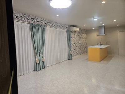 【居間・リビング】 | 下阪本4丁目中古戸建