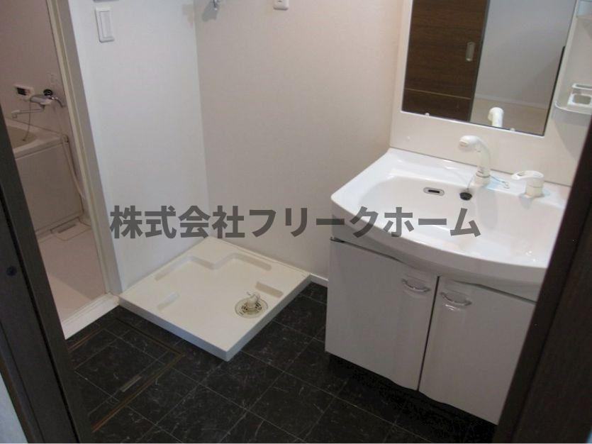 杉並区南荻窪３丁目のアパートの洗面所