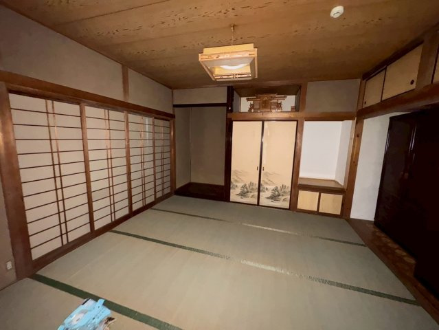 -三丁目不動産-　深谷市岡の和室