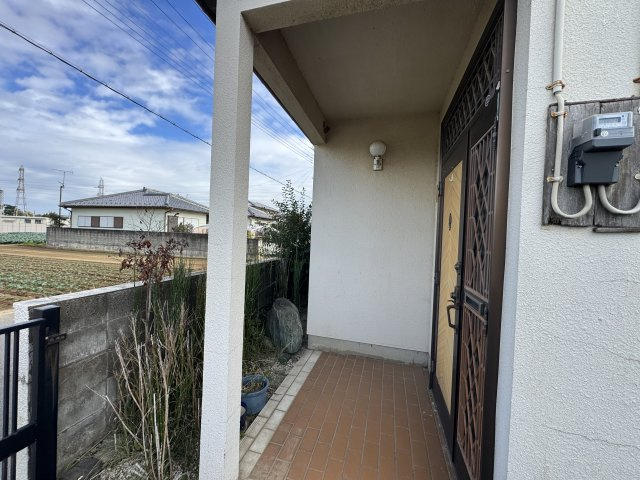 -三丁目不動産-　深谷市岡の玄関