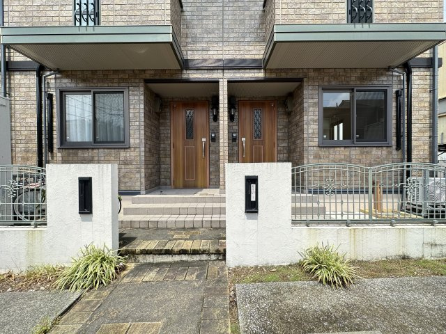 Ａｍｂｅｎｔｅ Ｂｕｅｎｏ C棟のエントランス