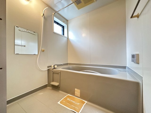 Ａｍｂｅｎｔｅ Ｂｕｅｎｏ C棟の浴室