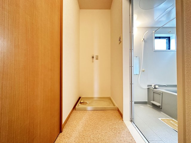 Ａｍｂｅｎｔｅ Ｂｕｅｎｏ C棟の洗面所