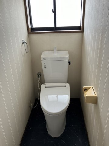 みどり市笠懸町鹿中古戸建のトイレ|2階トイレ