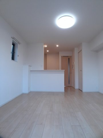 ラ・ロマネの居間・リビング|ゆったりとした居間です