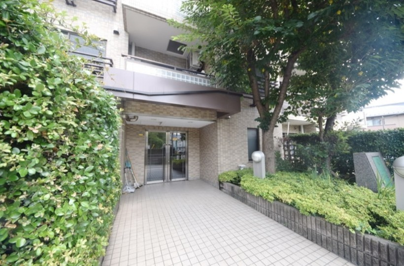 プリンス聖蹟桜ヶ丘のエントランス