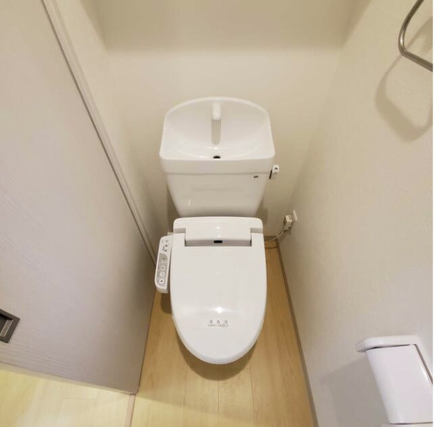 メゾンクオーレのトイレ