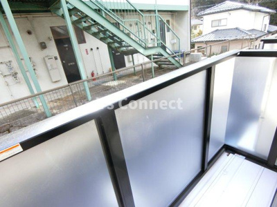 【バルコニー】 | ルミナ旭ヶ丘 | 晴れた日には洗濯物もたくさん干せます。