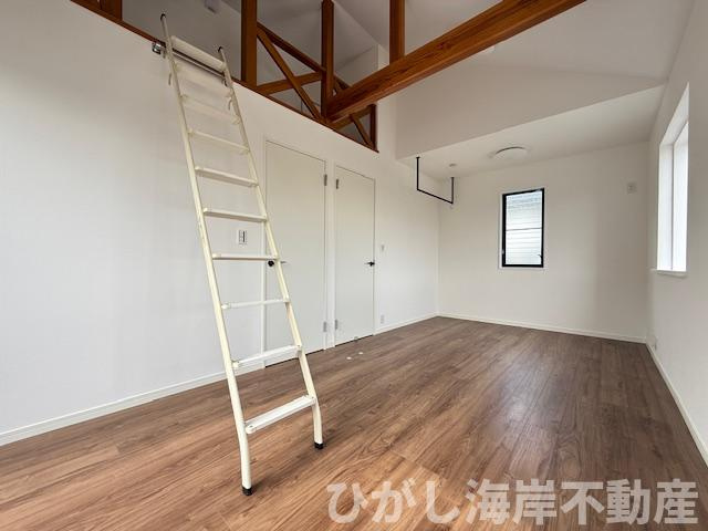 平塚市田村５丁目　中古戸建の子供部屋|新規リフォーム完了！　9帖　洋室