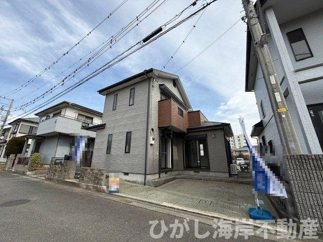 平塚市田村５丁目　中古戸建の前面道路含む現地写真|現地外観