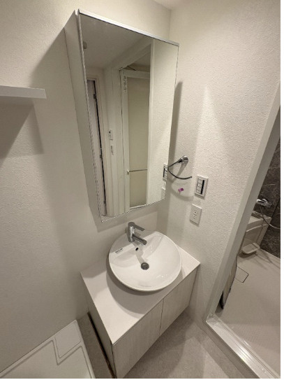 LEGALAND幡ヶ谷Southの洗面所