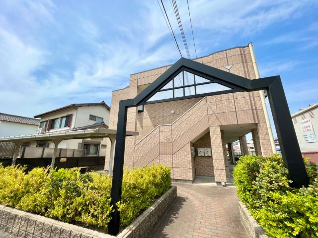 ピアチェーレのエントランス|外観写真（昼）