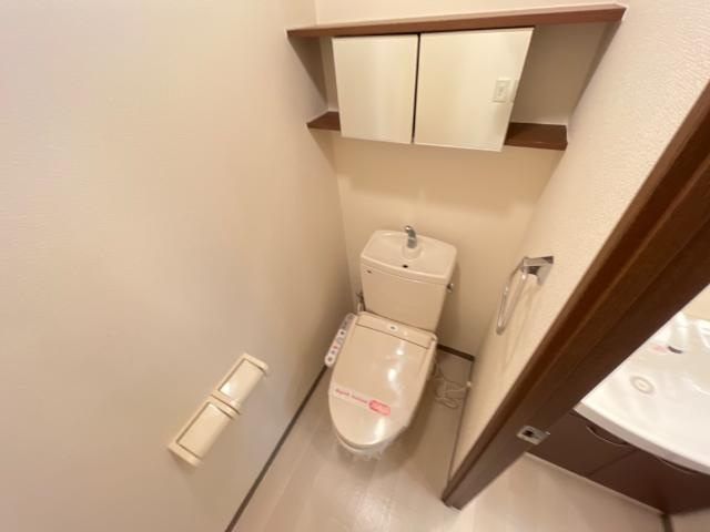 ピアチェーレのトイレ|シャワー付トイレ