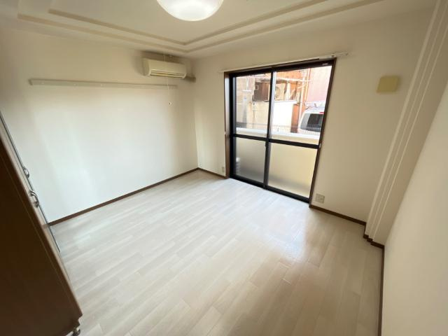 ピアチェーレの内装|洋室